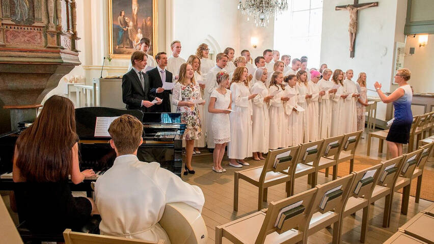 Konfirmaatio Janakkalan Pyhän Laurin kirkossa
